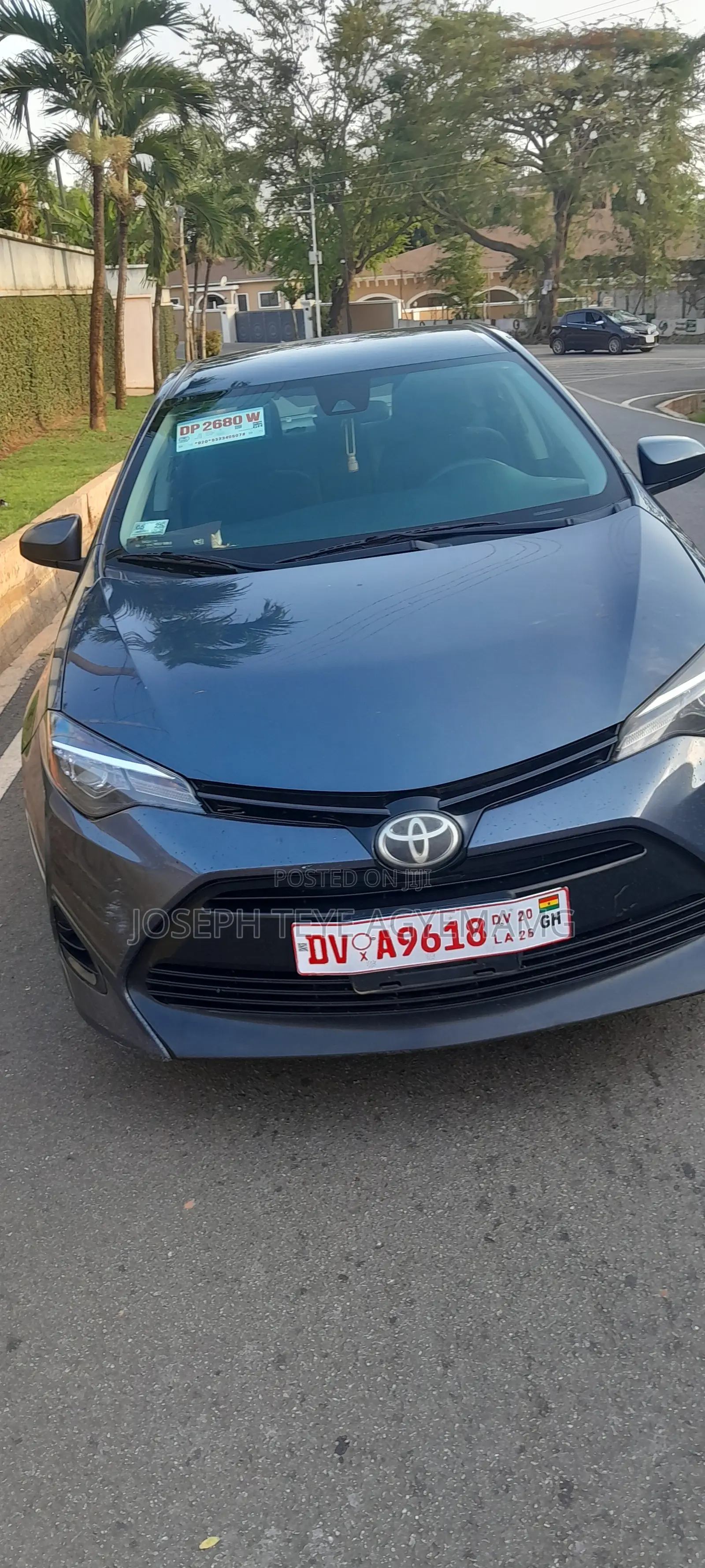 Toyota Corolla LE ECO 4dr Sedan (1.8L 4cyl CVT) 2017 Gray