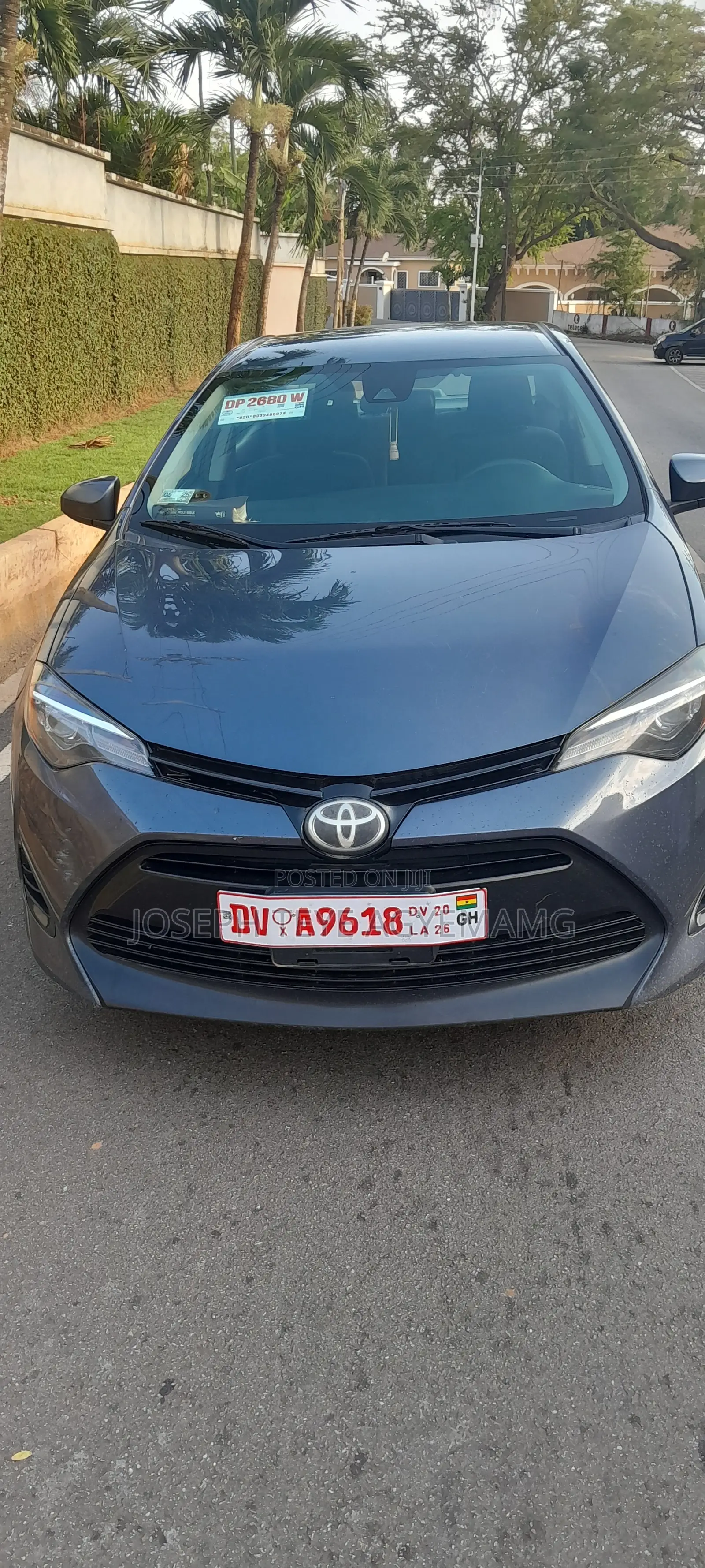 Toyota Corolla LE ECO 4dr Sedan (1.8L 4cyl CVT) 2017 Gray
