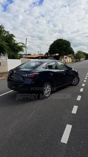 Toyota Yaris iA 1.5 FWD 2018 Blue