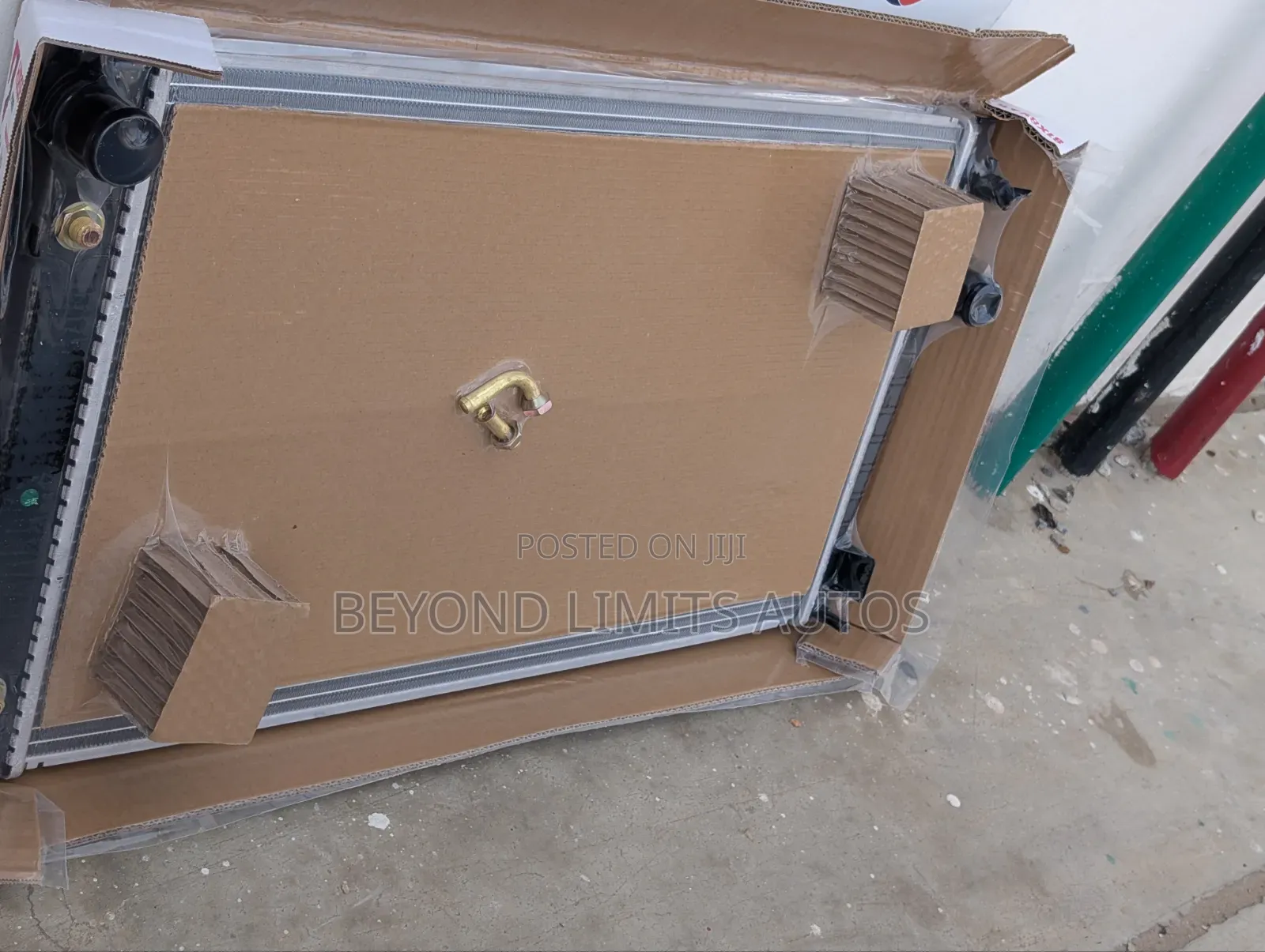 Toyota Rav4 2016,2017,2018 Radiator / Water Tank