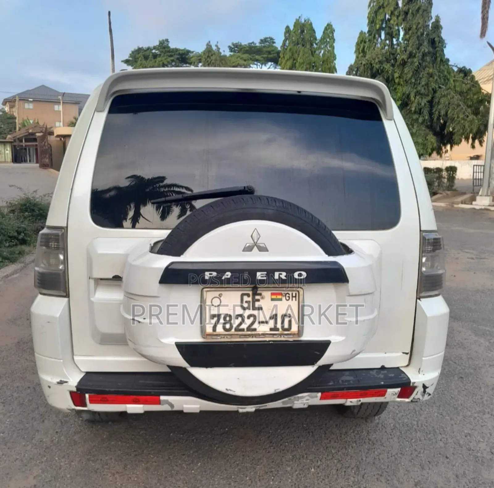 Mitsubishi Pajero 3.0 2010 White