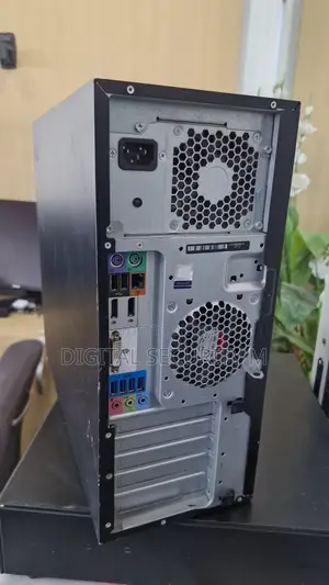 Desktop Computer HP Z240 16GB Intel Core i5 HDD 1T