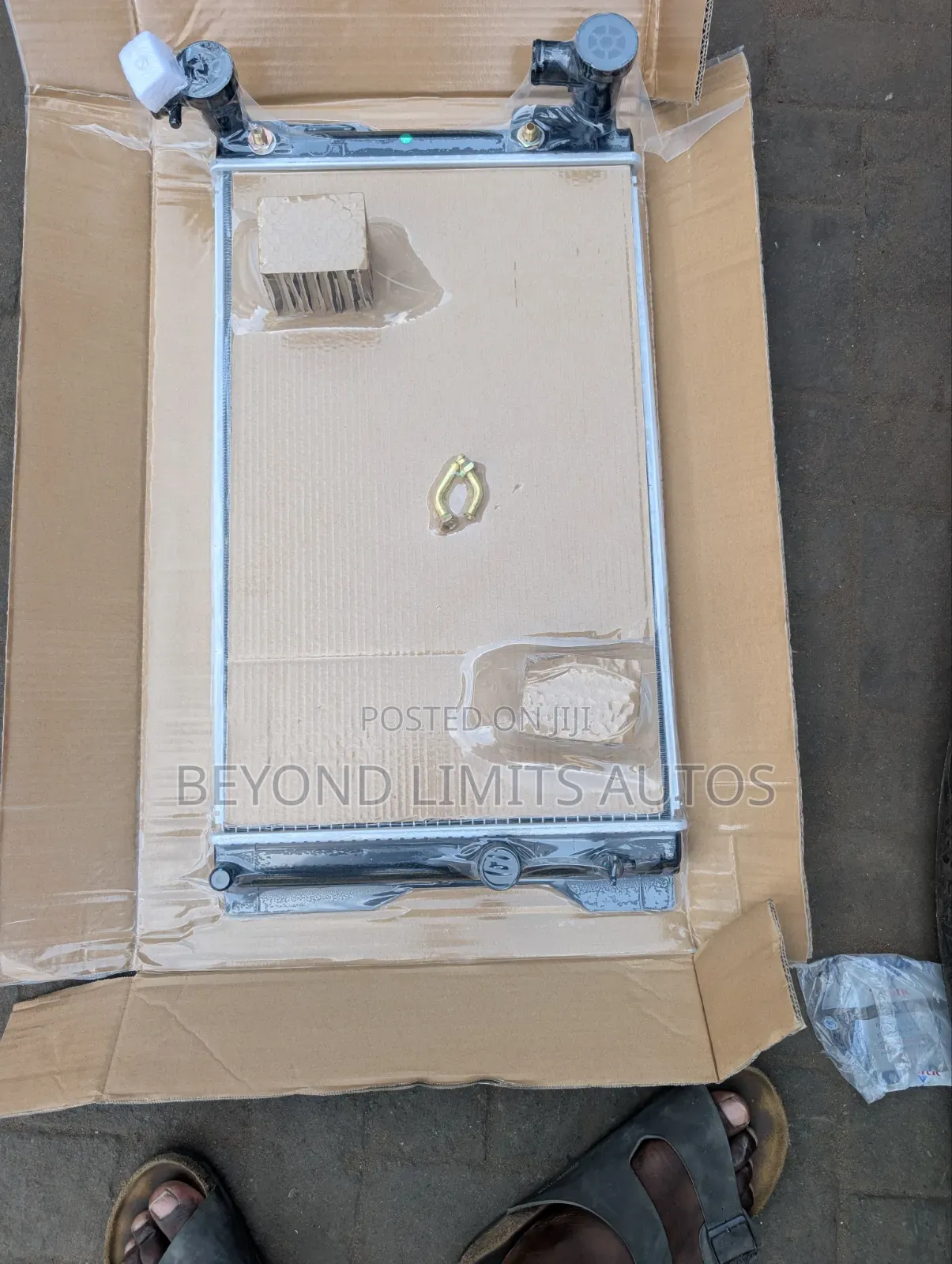 Toyota Corolla S 2015 - 2019 Radiator / Water Tank