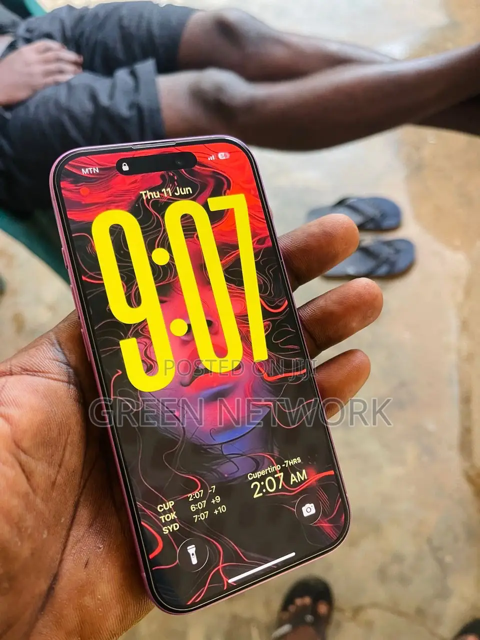 Apple iPhone 16 128 GB Pink