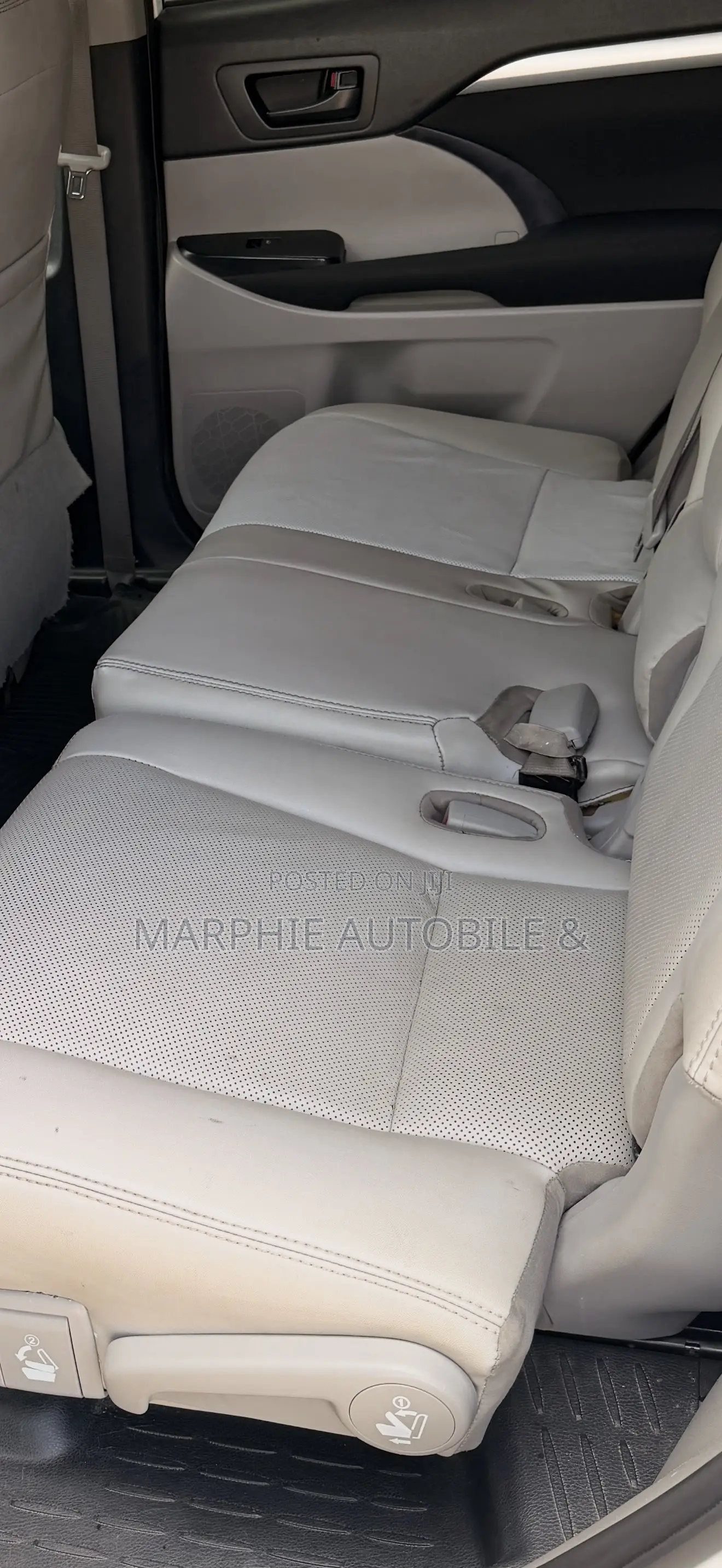 Toyota Highlander LE Plus 2019 White