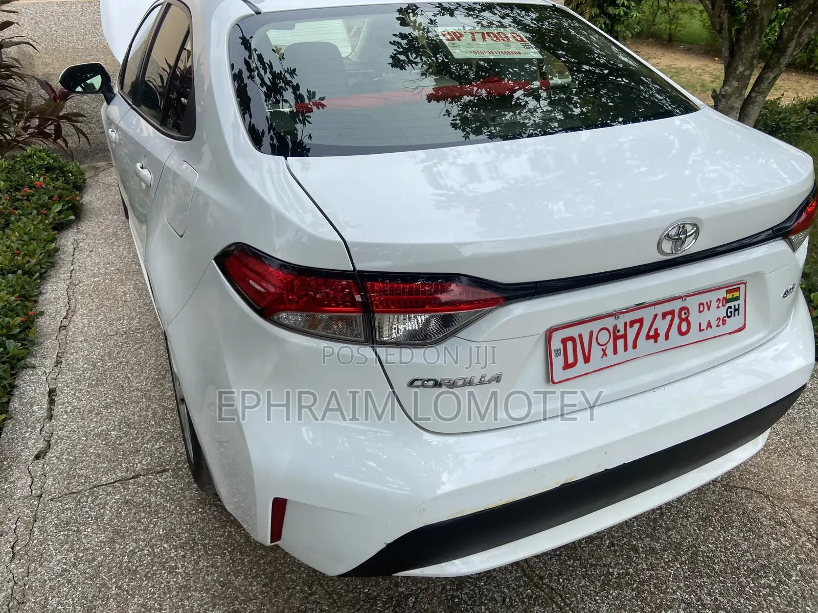 Toyota Corolla SE 2021 White