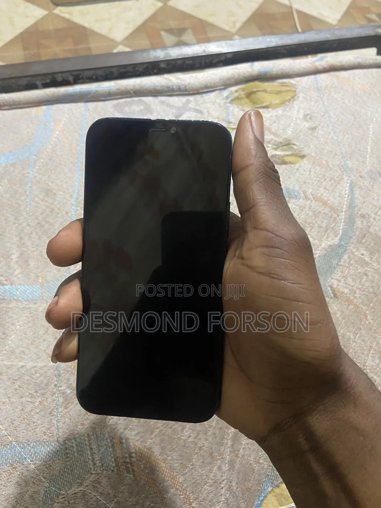 Apple iPhone 12 64 GB Black