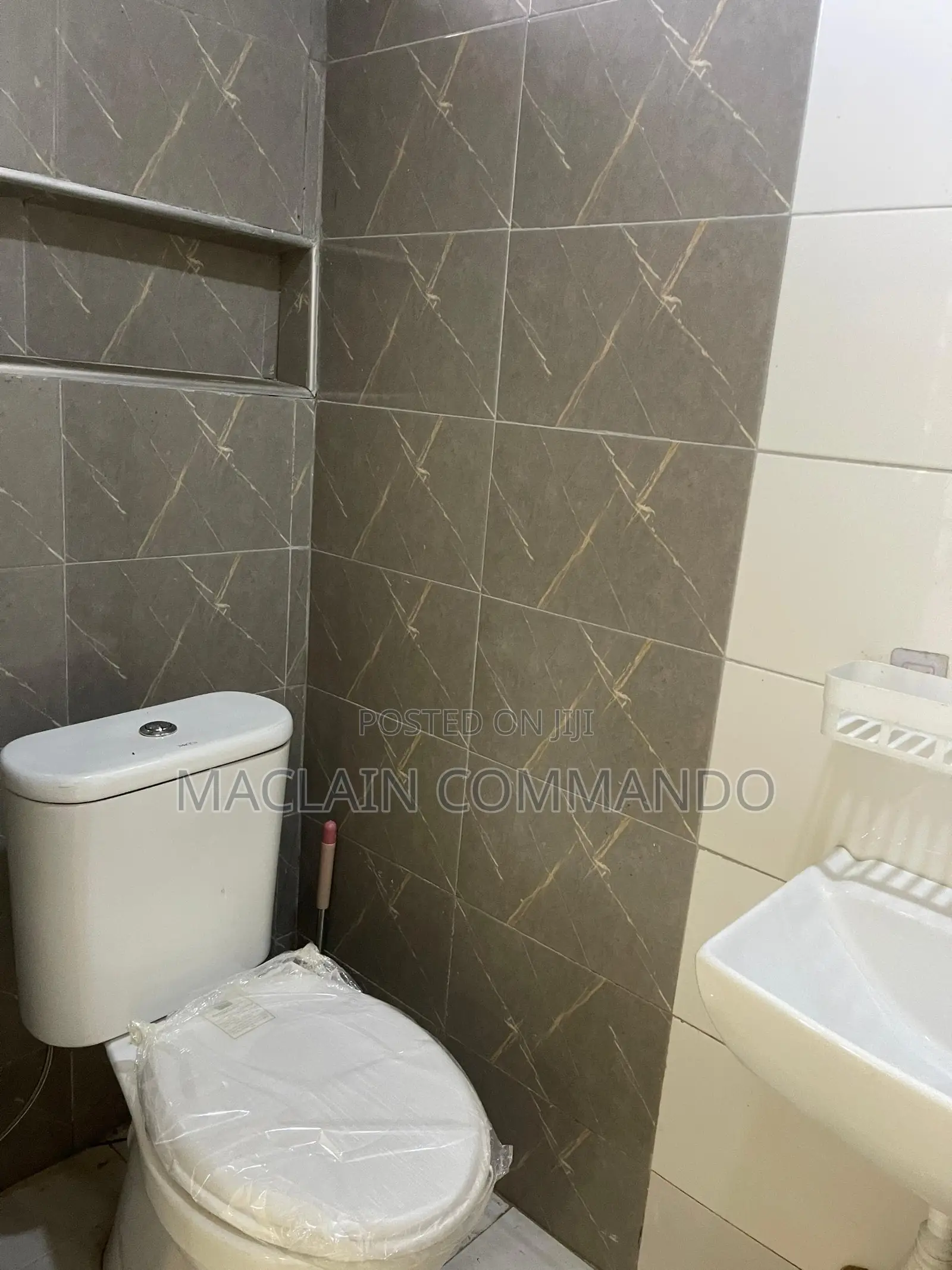 Furnished 1bdrm Apartment in Teshie Yoomo Specs, Ledzokuku-Krowor