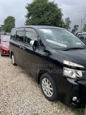 Toyota Voxy 2012 Black