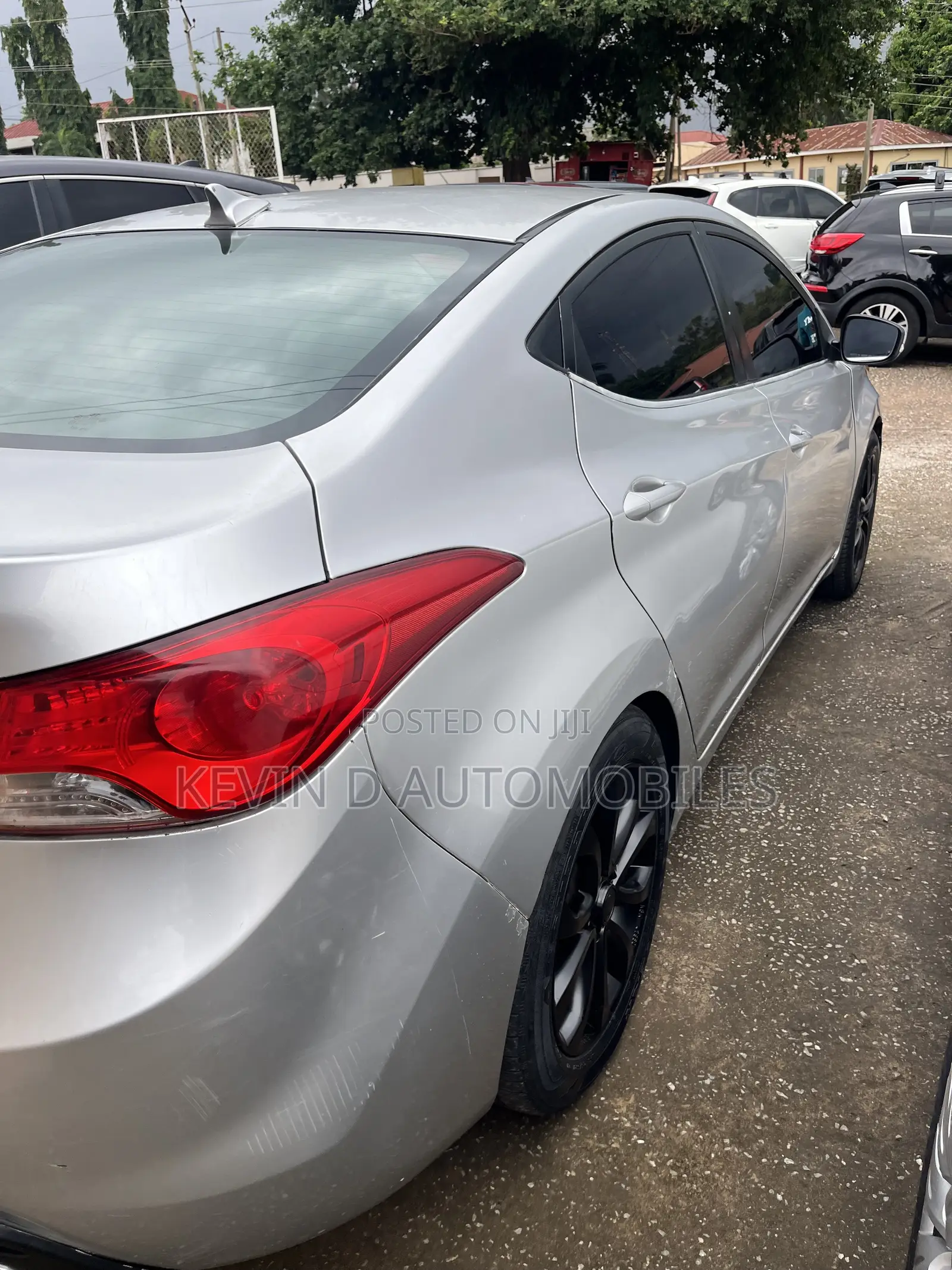 Hyundai Elantra Limited 2012 Silver
