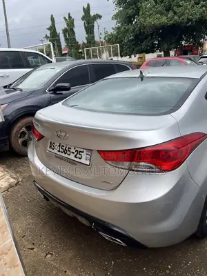 Hyundai Elantra Limited 2012 Silver