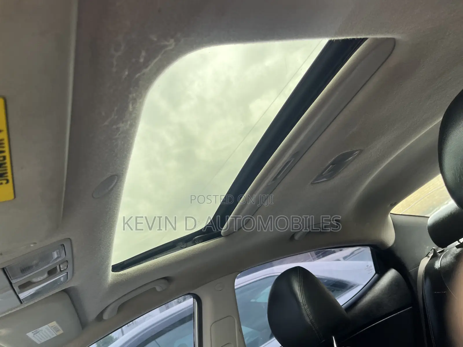 Hyundai Elantra Limited 2012 Silver