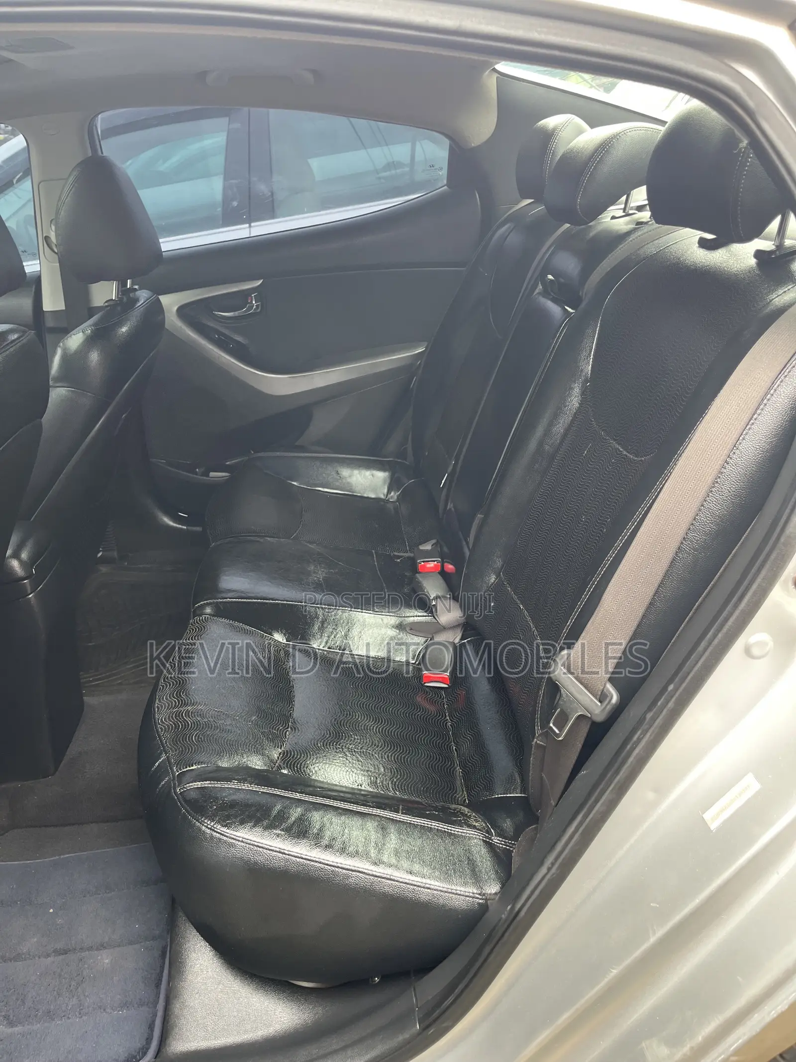 Hyundai Elantra Limited 2012 Silver
