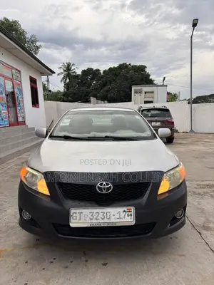 Toyota Corolla LE 4dr Sedan (1.8L 4 cyl 4A) 2009 Silver