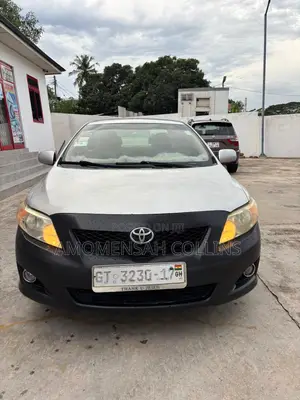 Toyota Corolla LE 4dr Sedan (1.8L 4 cyl 4A) 2009 Silver