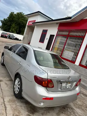 Toyota Corolla LE 4dr Sedan (1.8L 4 cyl 4A) 2009 Silver