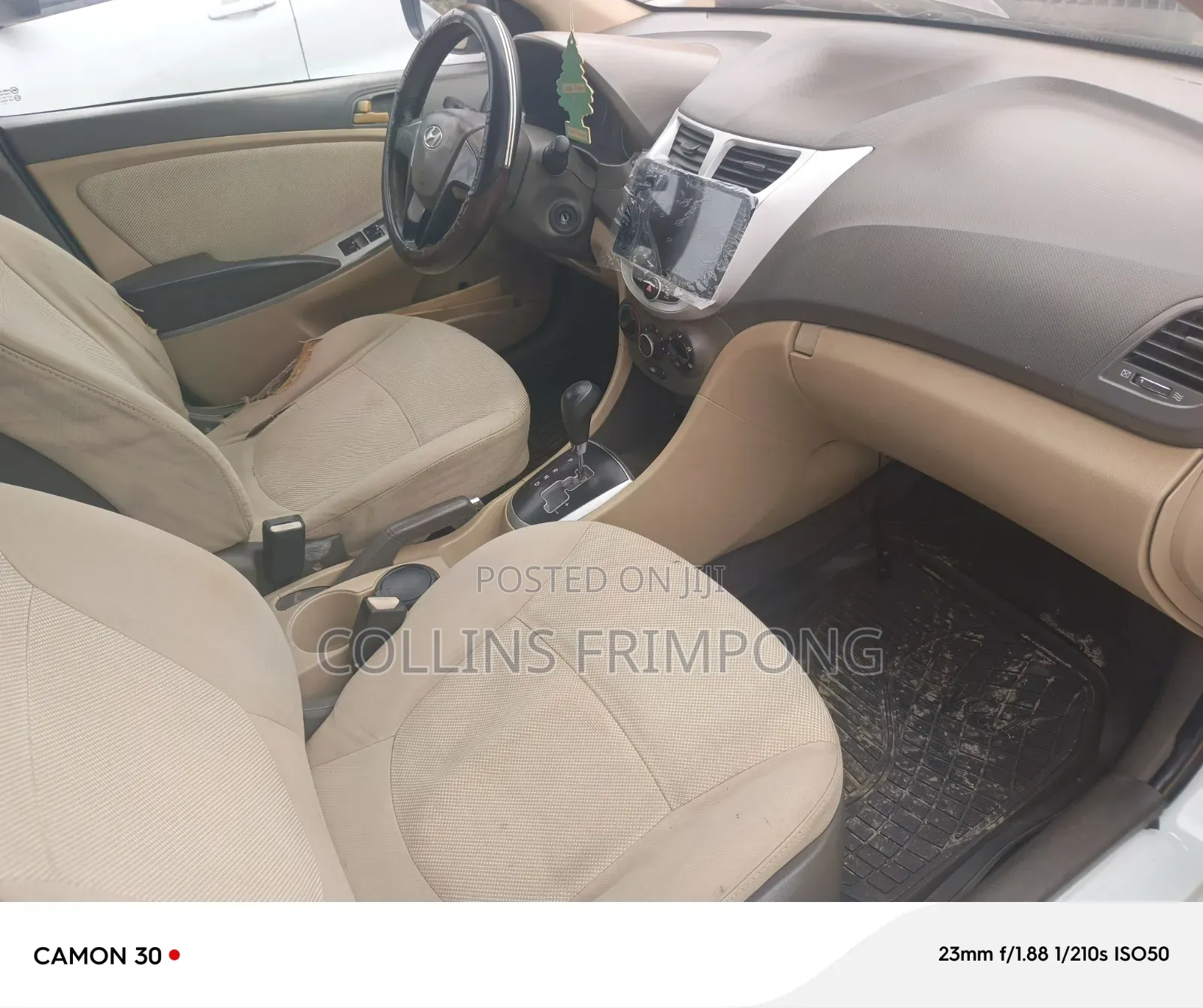 Hyundai Accent SE 2012 White