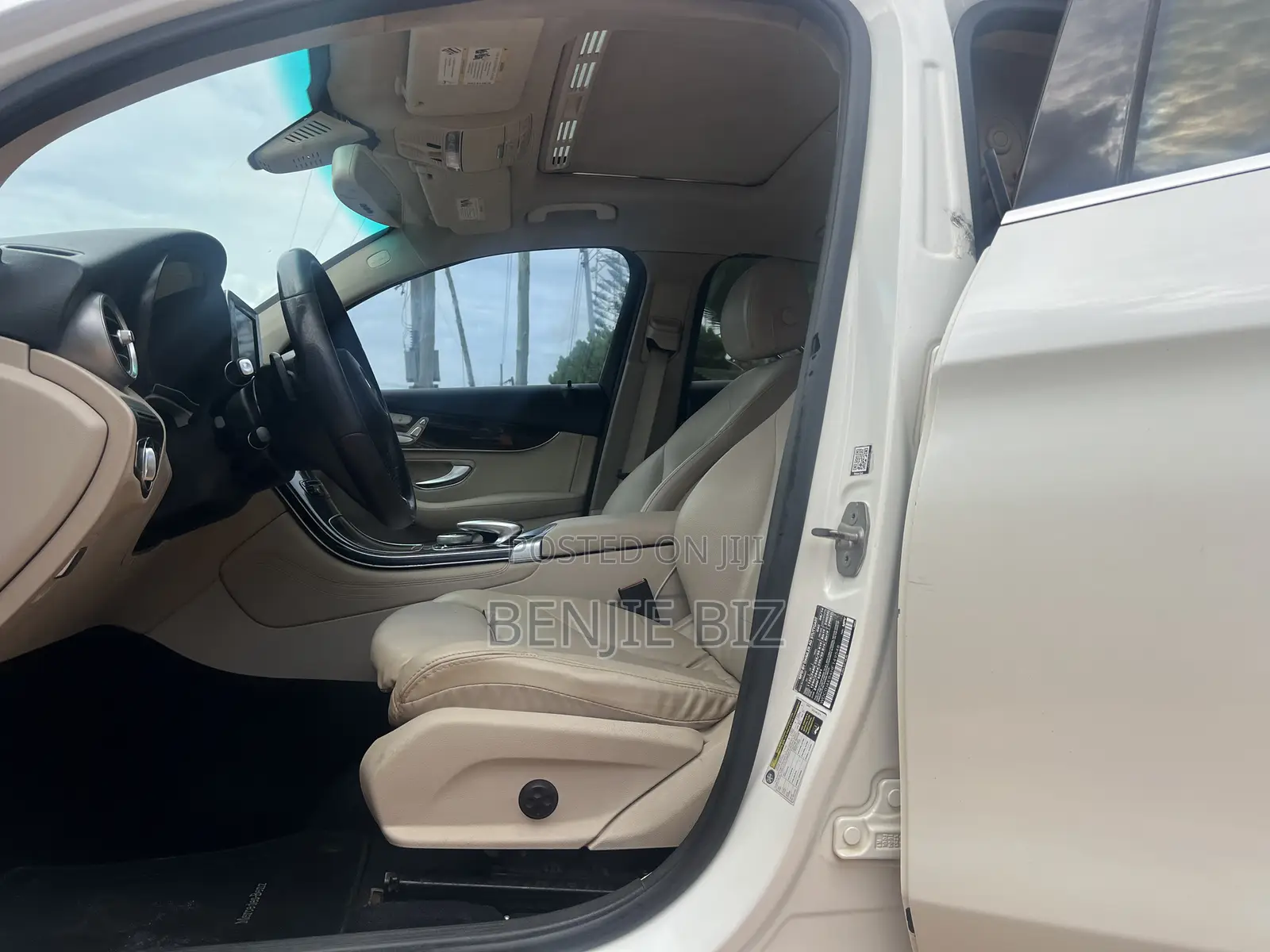 Mercedes-Benz GLC-Class 2017 White