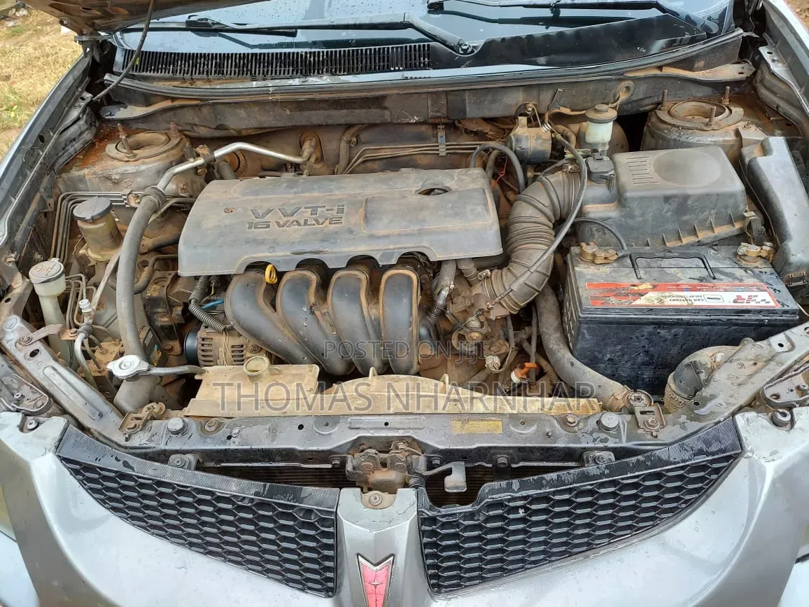 Pontiac Vibe 2010 Beige