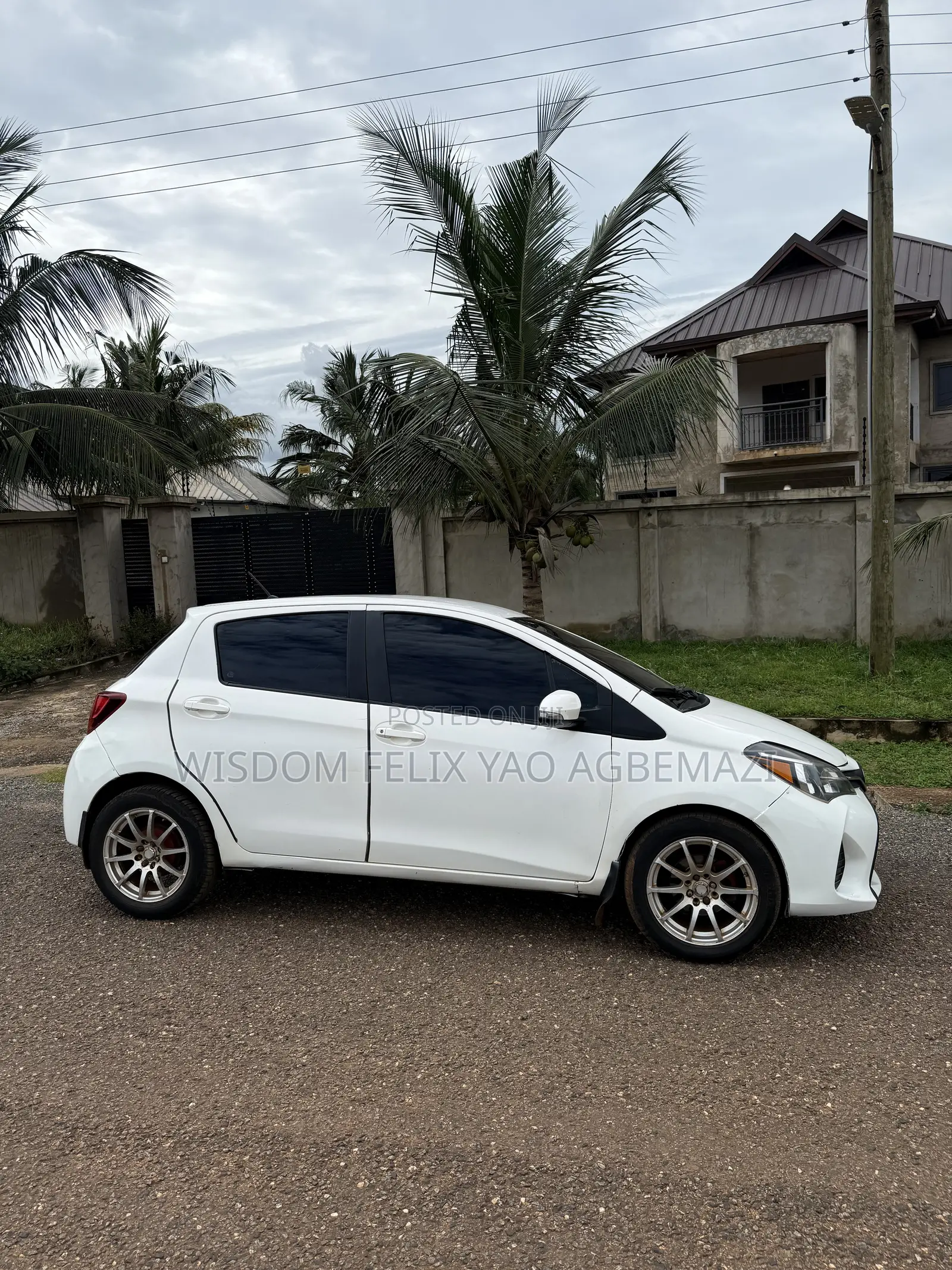 Toyota Yaris LE Hatchback 5dr 2017 White