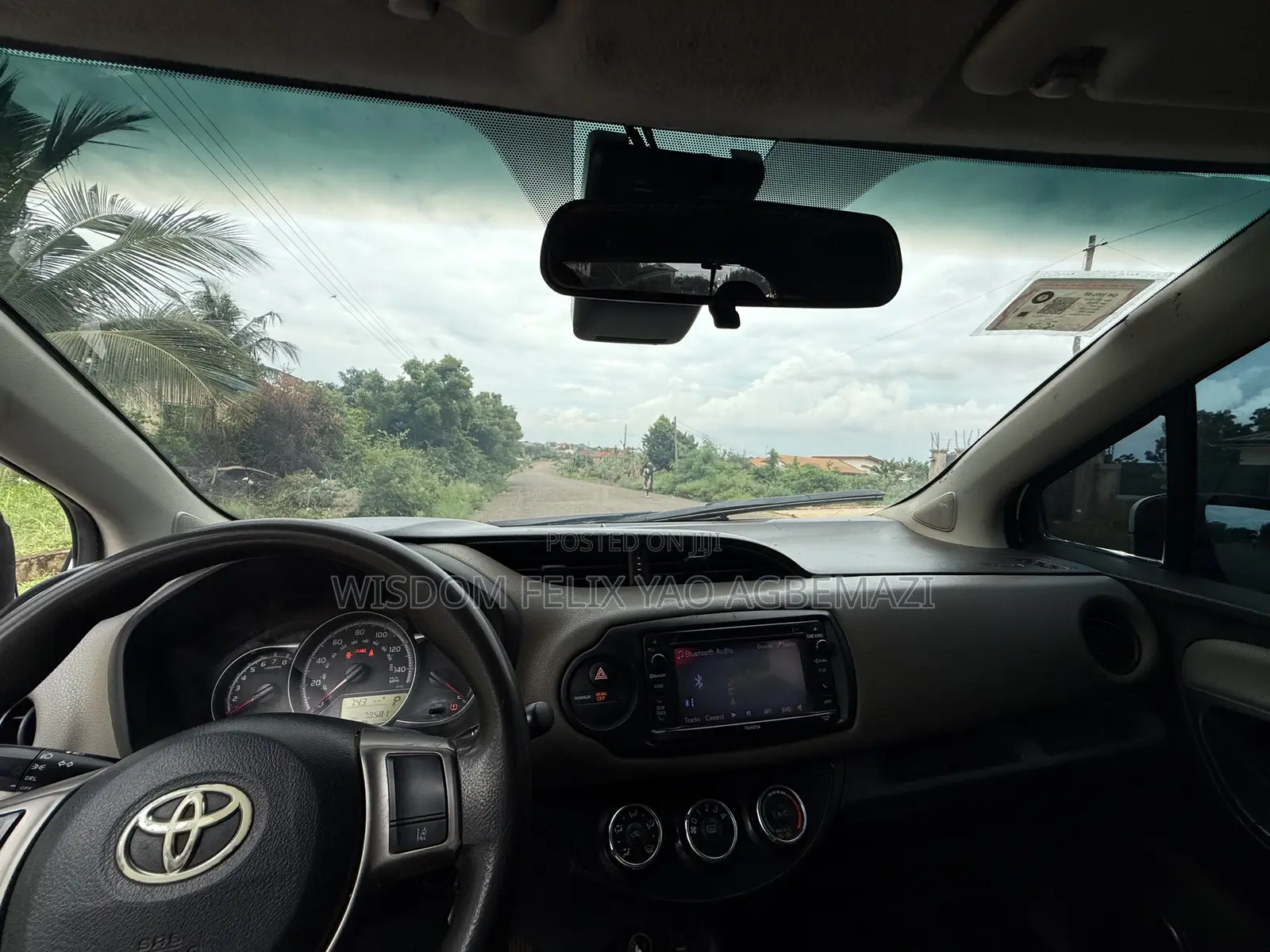 Toyota Yaris LE Hatchback 5dr 2017 White