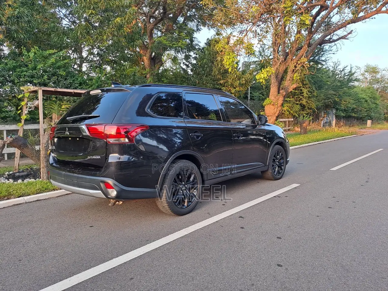 Mitsubishi Outlander SEL FWD 2019 Black