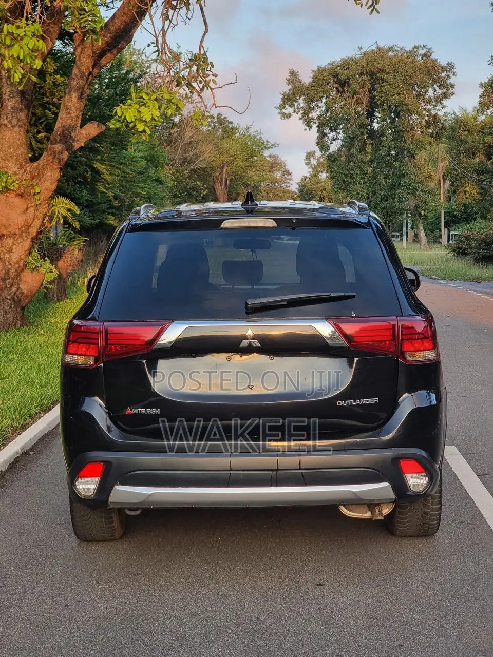Mitsubishi Outlander SEL FWD 2019 Black