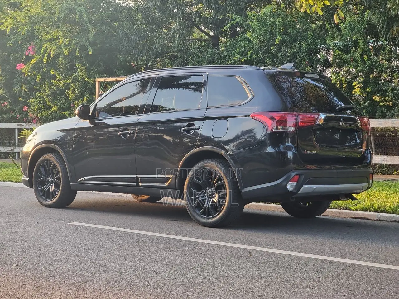Mitsubishi Outlander SEL FWD 2019 Black