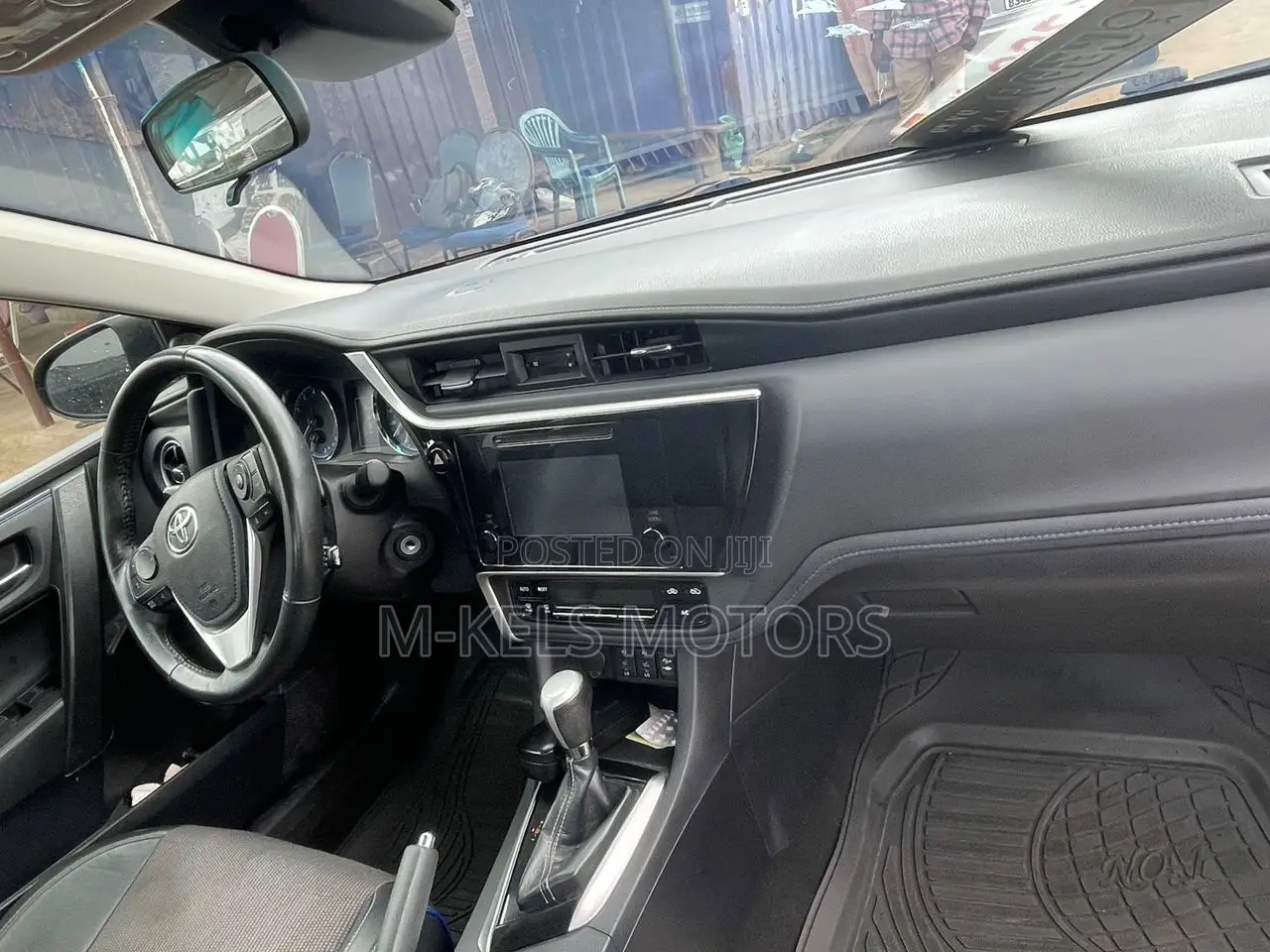 Toyota Corolla SE (1.8L 4cyl 2A) 2019 Black