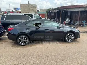 Toyota Corolla SE (1.8L 4cyl 2A) 2019 Black