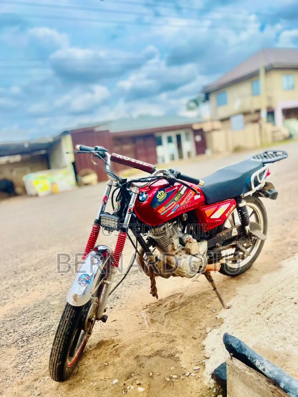 Royal RY125 2018 Red