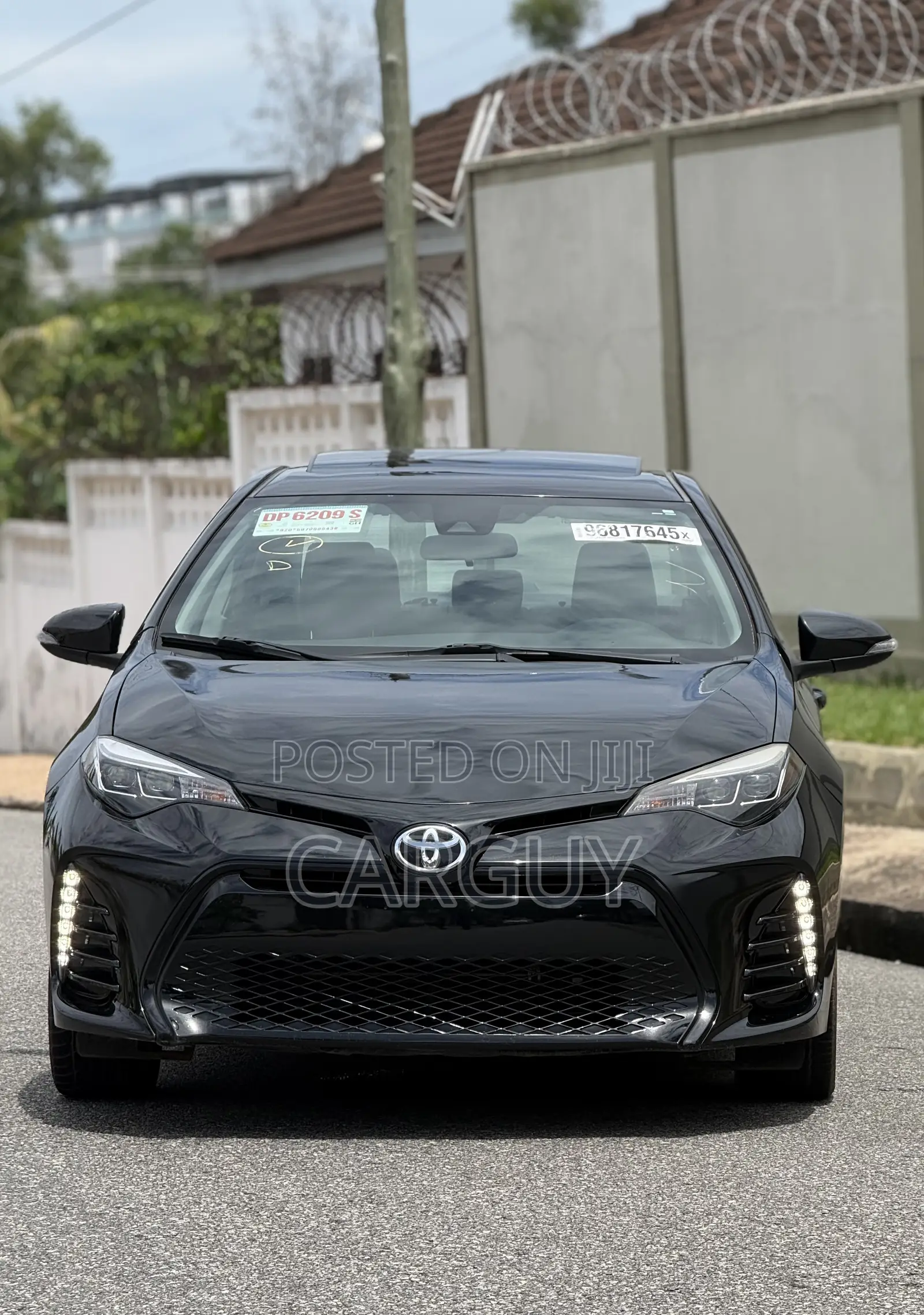 Toyota Corolla SE (1.8L 4cyl 6M) 2019 Black