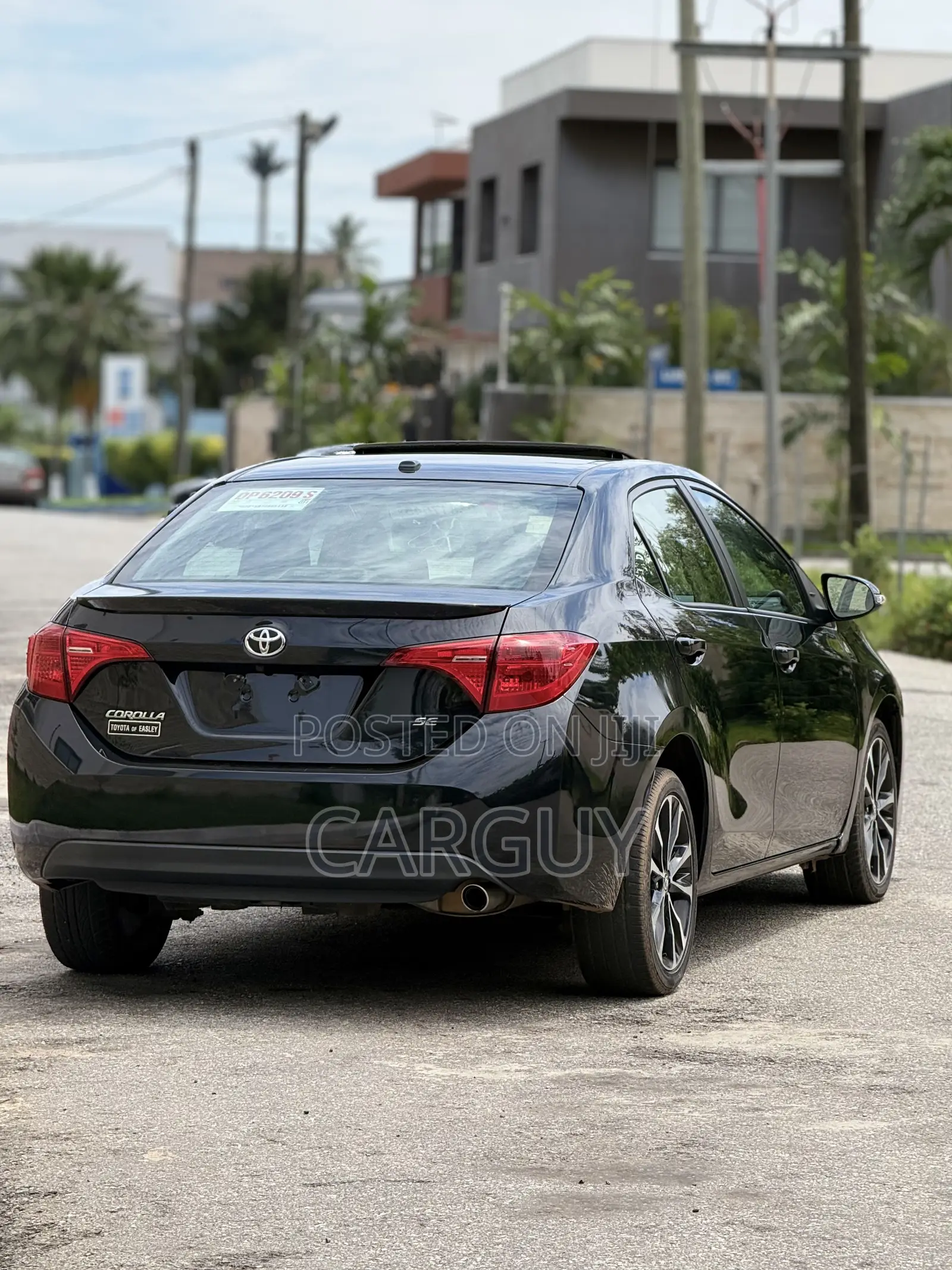 Toyota Corolla SE (1.8L 4cyl 6M) 2019 Black
