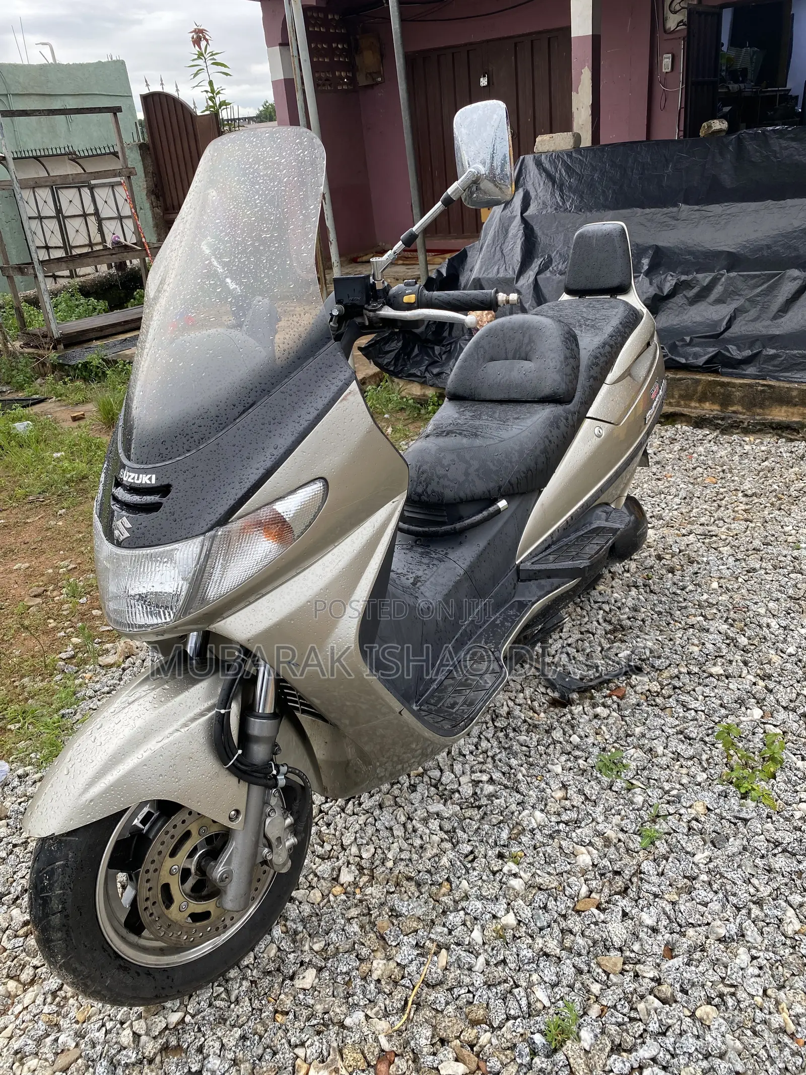 Suzuki Burgman 2018 Brown