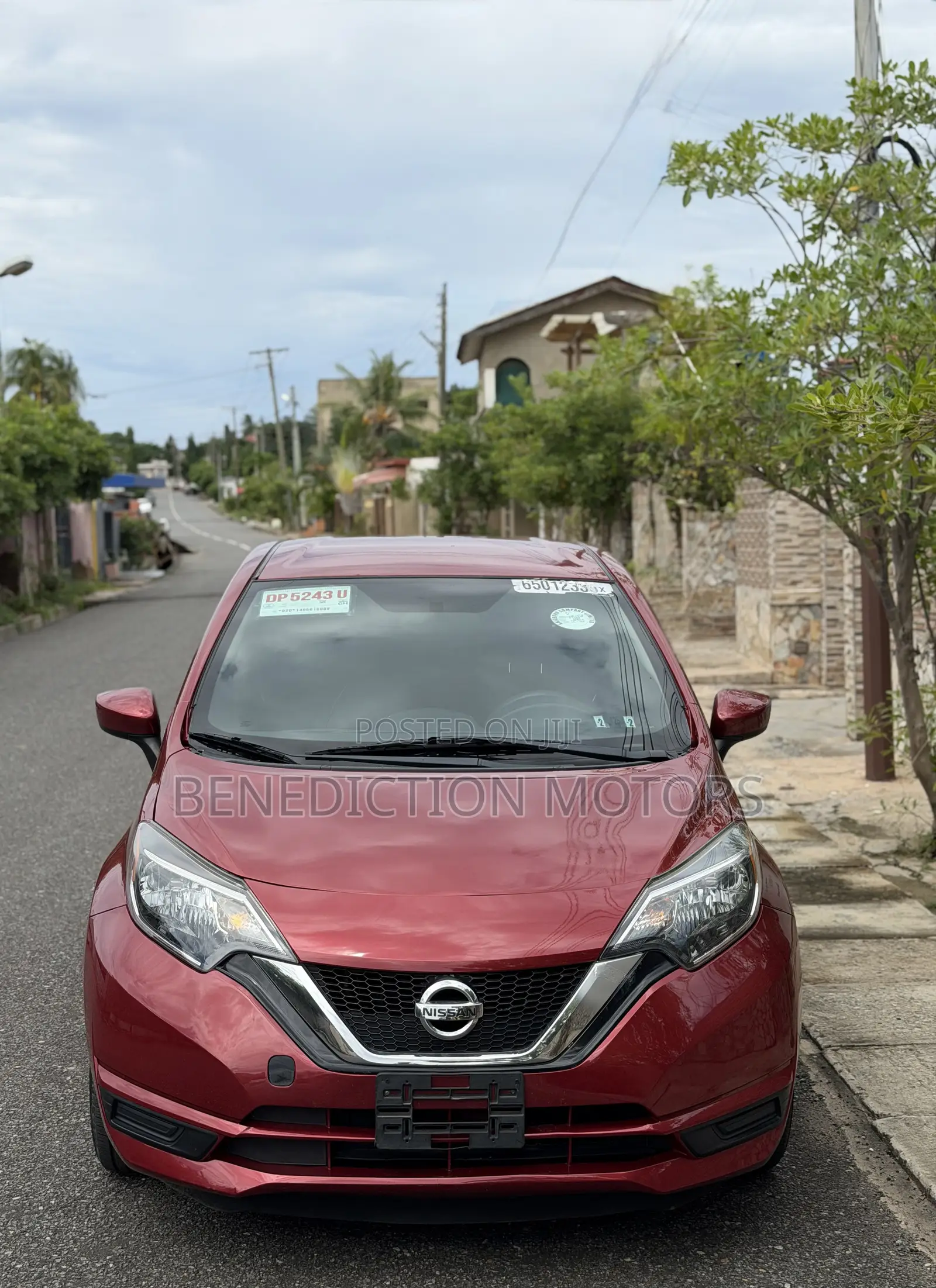 Nissan Versa 1.6 S 2016 Red