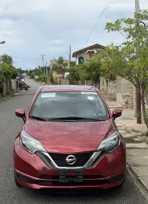 Nissan Versa 1.6 S 2016 Red