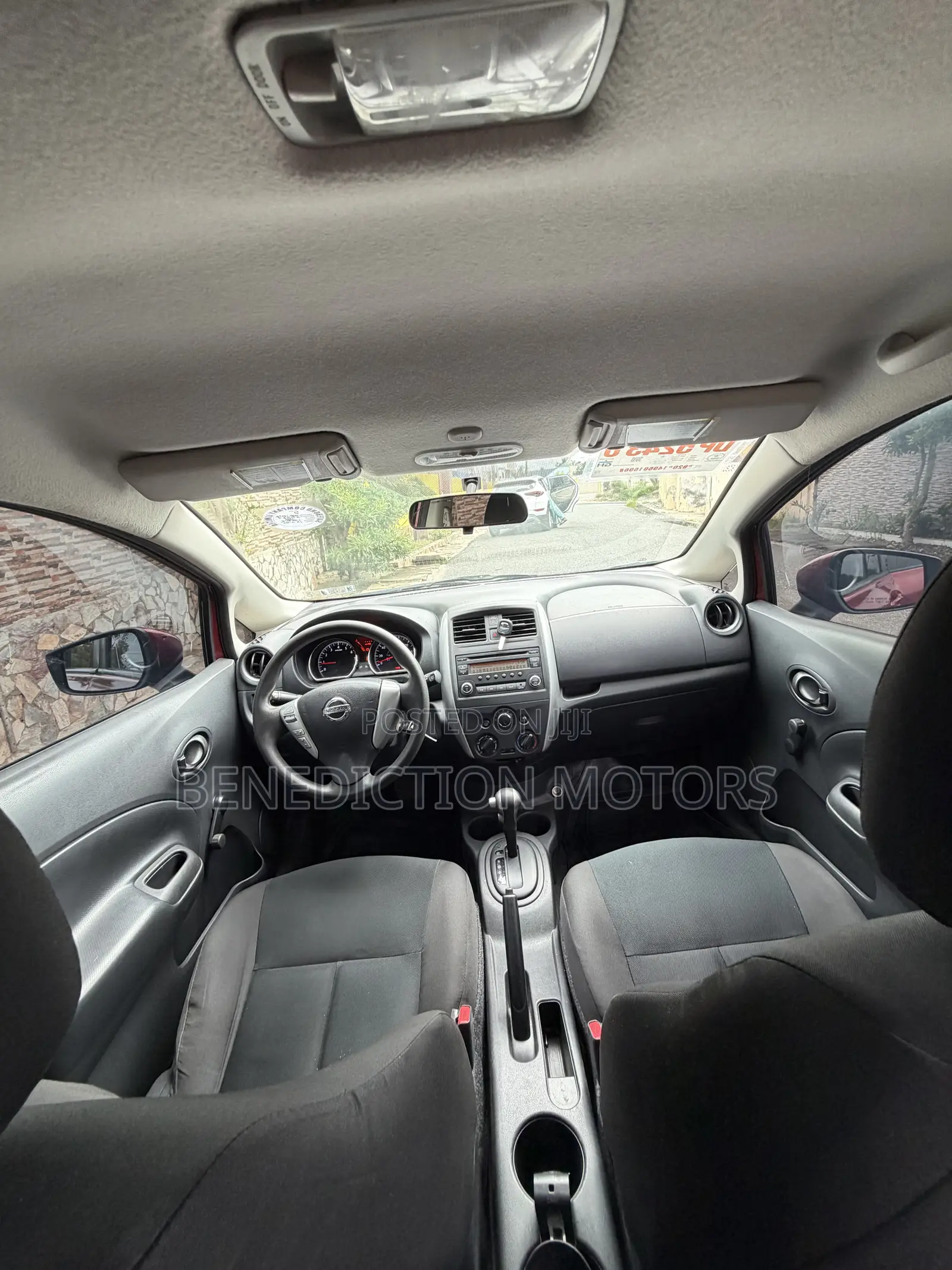 Nissan Versa 1.6 S 2016 Red