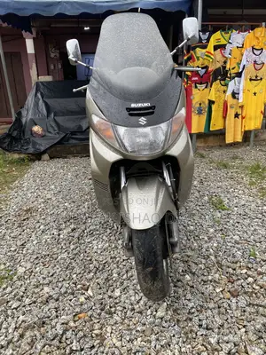 Suzuki Burgman 2018 Brown