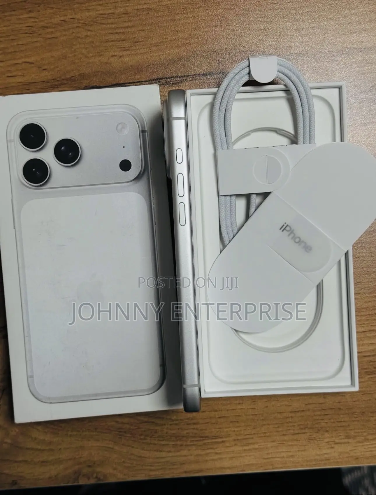 New Apple iPhone 17 Pro Max 1 TB Silver