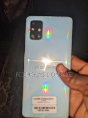 Samsung Galaxy A71 128 GB Blue