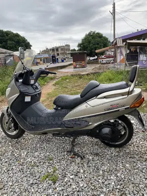 Suzuki Burgman 2018 Brown