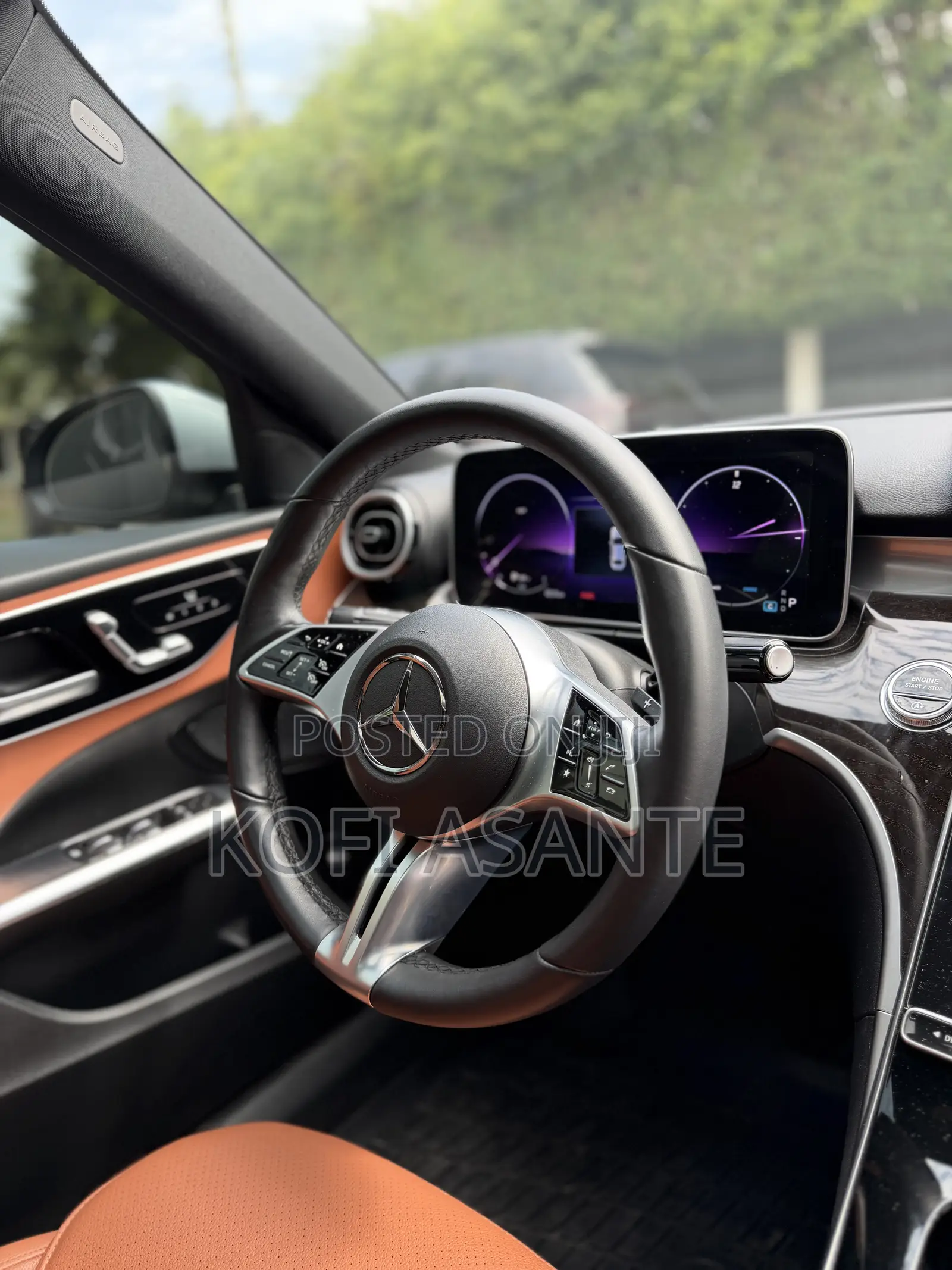 Mercedes-Benz C300 2024 Silver