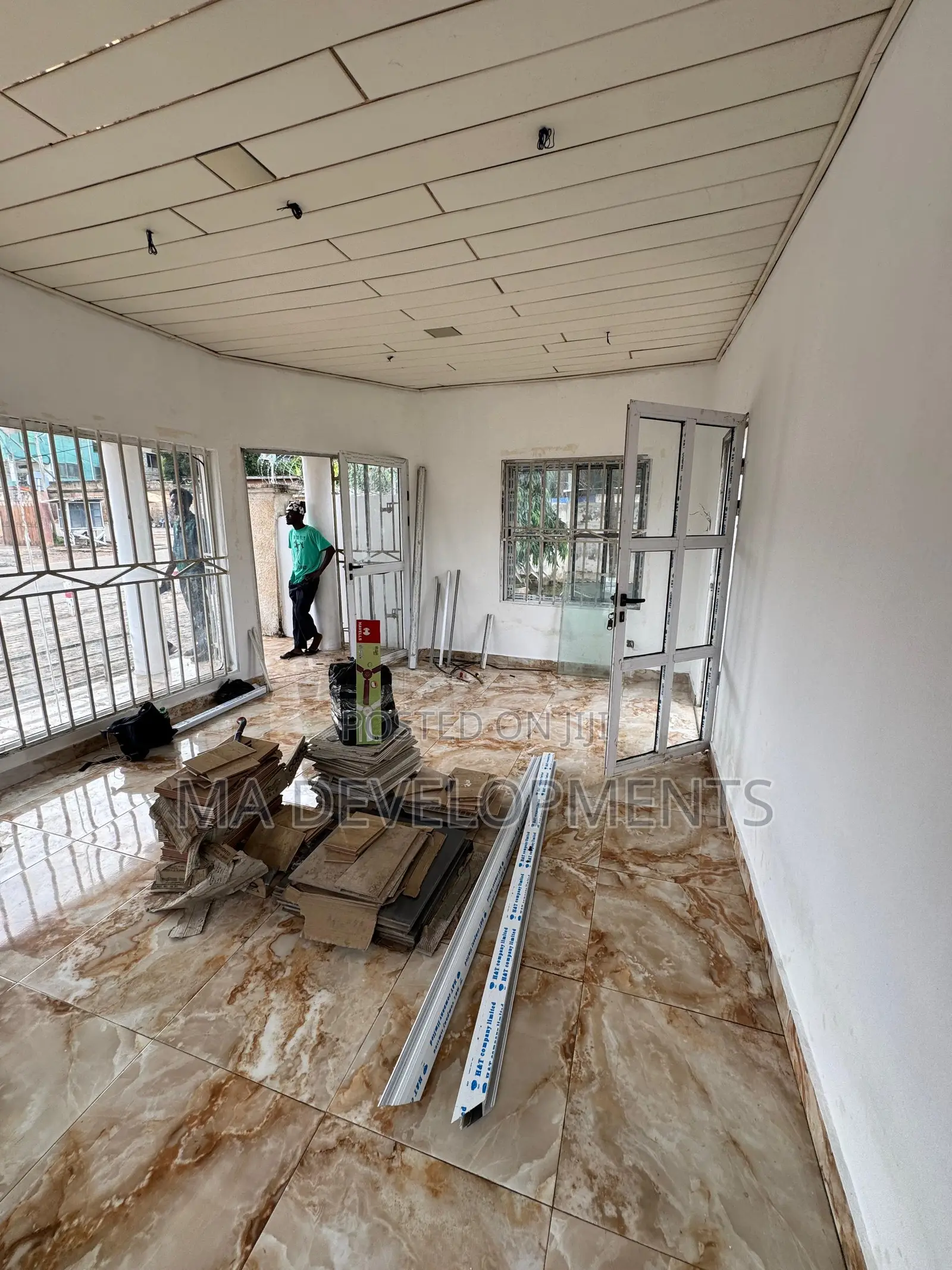 Shop for Rent at Achimota Neoplan
