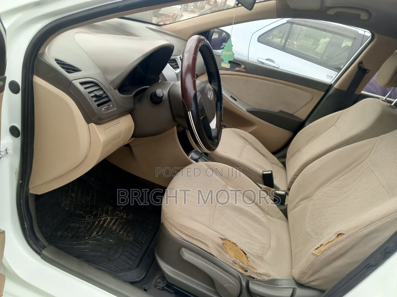 Hyundai Accent GLS Automatic 2012 White