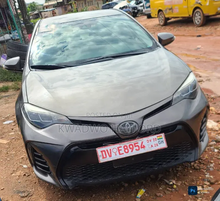 Toyota Corolla 2017 Silver