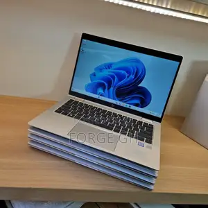 Laptop HP EliteBook 1030 8GB Intel Core i5 SSD 256GB