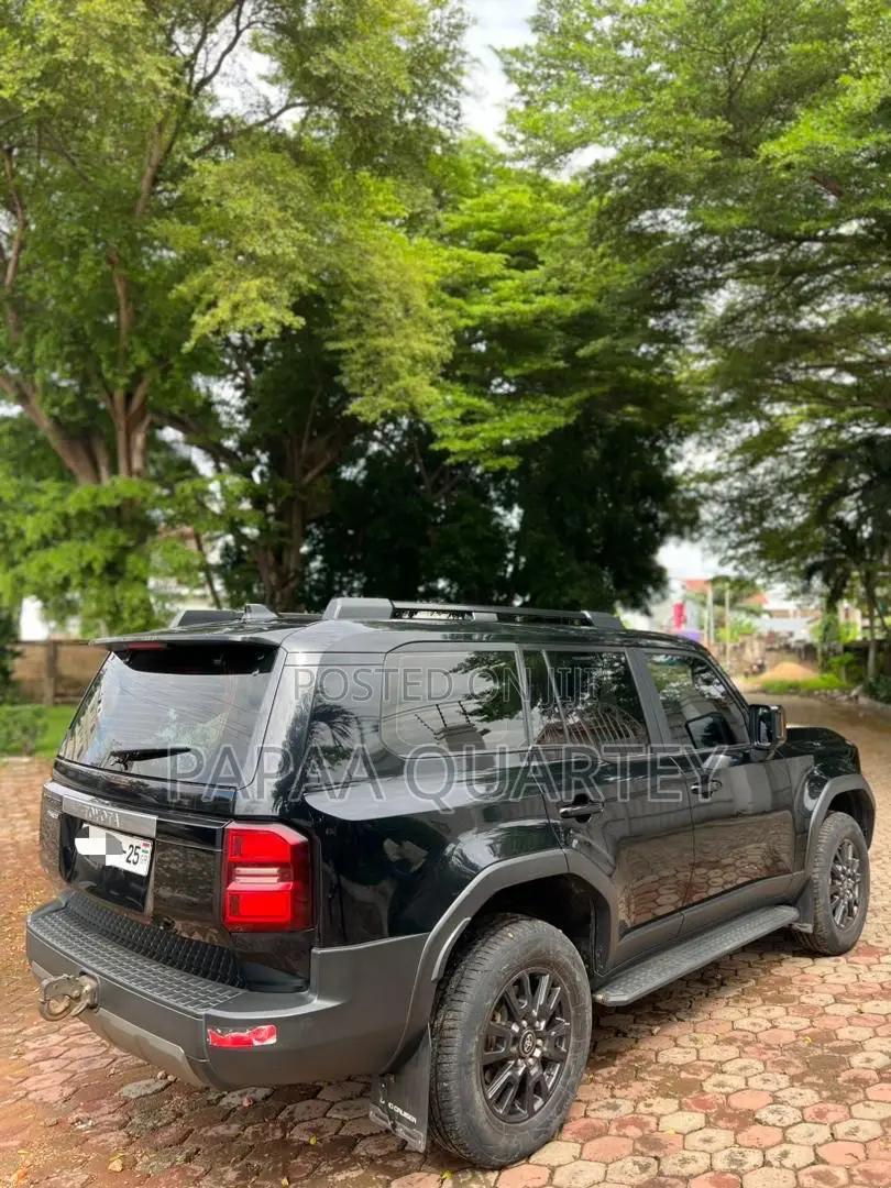 Toyota Land Cruiser Prado 2025 Black