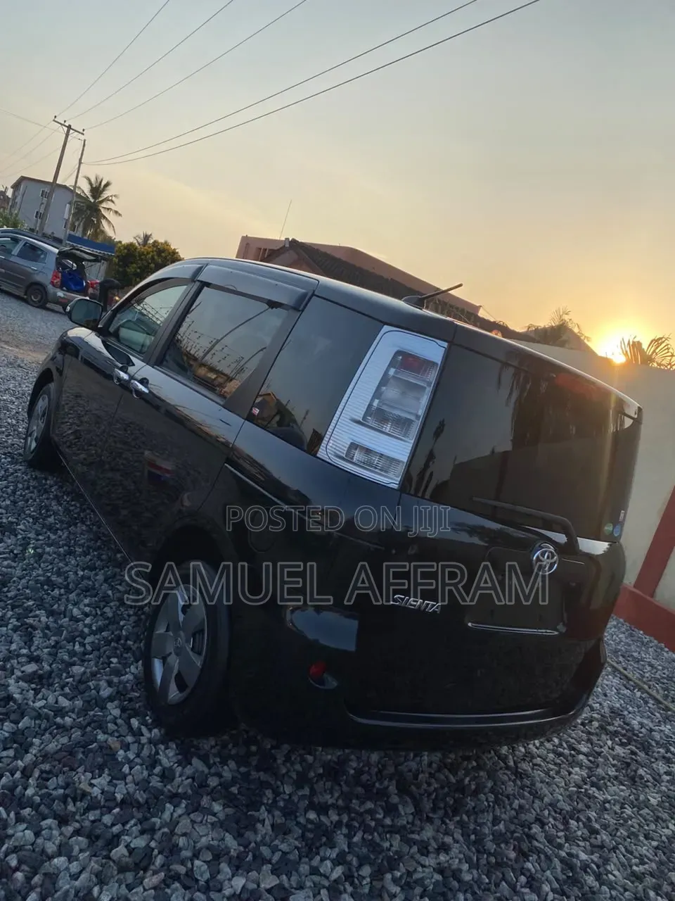 Toyota Sienta 2014 Black