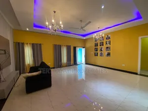 3bdrm House in Spintex, Baatsona Total for rent