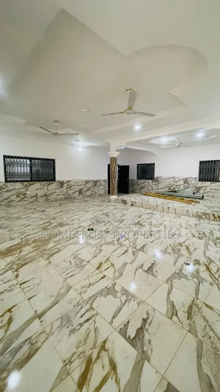 5bdrm House in Ga Odumase Sonitra, Pentecost for sale